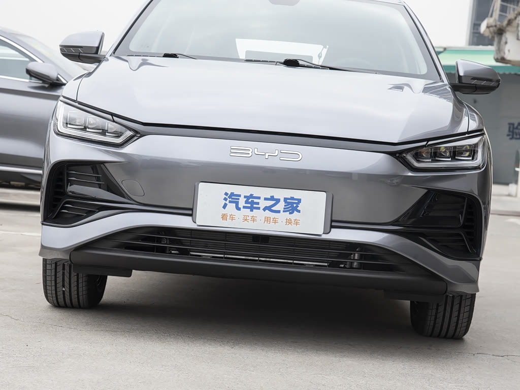 2024 BYD e2 Image 26